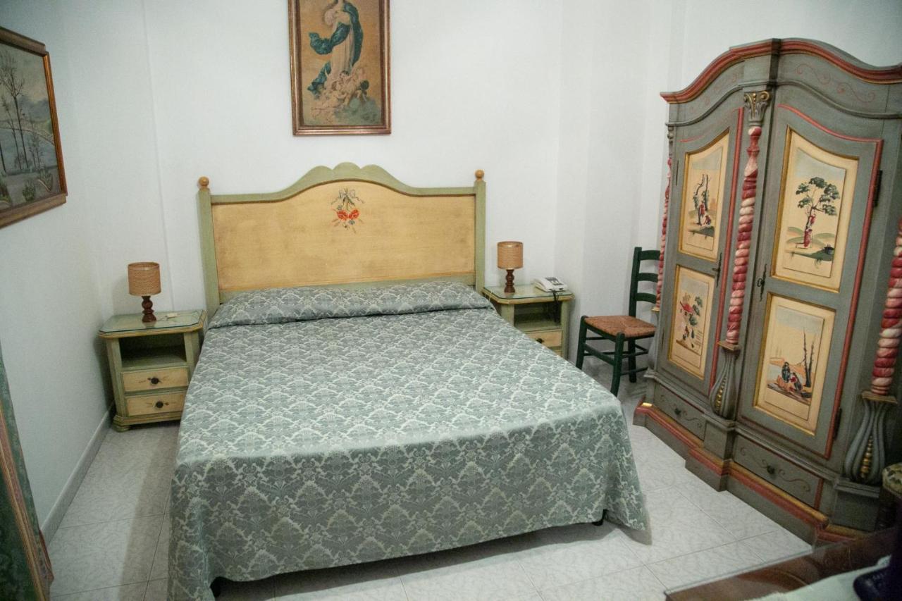 Hotel La Riva 지아르디니낙소스 외부 사진